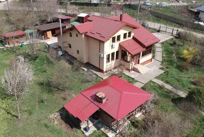 Casă cu 4 camere cu Teren 8800 Mp în Girov - 14