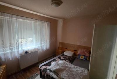 Apartament cu 4 camere decomandat în Central - 2