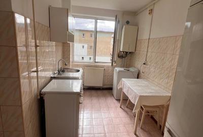 Apartament cu 2 camere decomandat în Central - 3
