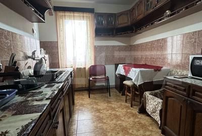 Apartament cu 3 camere decomandat în Tudor - 6