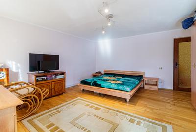 Casă individuală cu 4 camere cu Canalizare în Central - 8