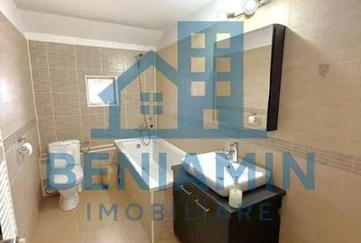 Casă cu 7 camere cu Teren 703 Mp în Central - 15