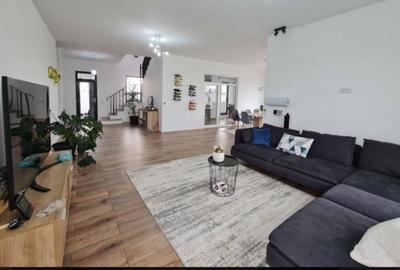 Casă cu 4 camere în Berceni - 5