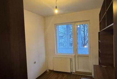 Apartament cu 3 camere decomandat în Dristor - 10