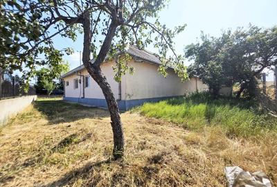 Casa de vanzare in Delta Dunarii - Tulcea, Jurilovca - 236mp utili, teren 5508mp - 10