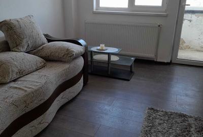 Apartament cu 2 camere decomandat în Central - 1