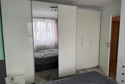 Vând apartament 2 camere decomandat , confort 1 -str. Mehedinți - 14