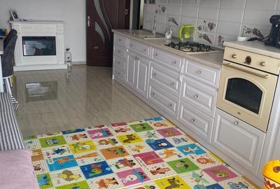 Apartament cu 4 camere decomandat în Central - 1