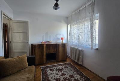 Apartament cu 3 camere semidecomandat, mobilat în P-ța Unirii - 6