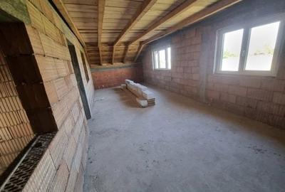 Casă cu 4 camere în Cenad - 4