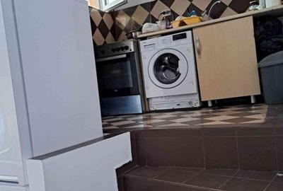 Metrou Eroii Revolutiei 7-8 minute - Garsoniera cocheta Parter Inalt TVA 0 - 5