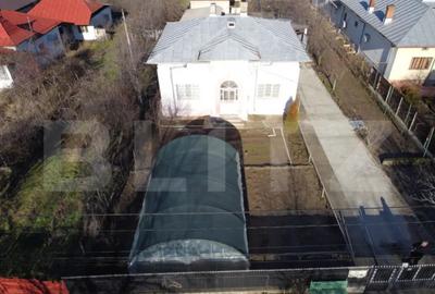 Casă cu 4 camere cu Teren 809 Mp în Central - 1