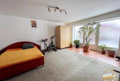 FILM!  Moieciu de Jos, Bran, pensiune in conditii apreciabile - 13