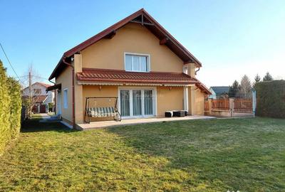 Casă cu 4 camere cu Teren 1700 Mp în Central