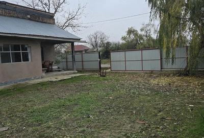 Casă cu 3 camere cu Teren 1000 Mp în Axintele - 2
