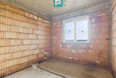 Penthouse cu terasă generoasă, în centrul Chișodei - 8