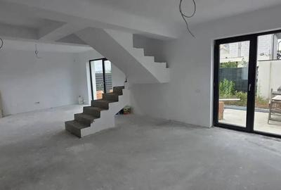 Casă cu 4 camere în Odăile - 5