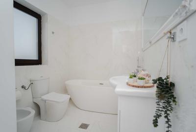 Duplex cu 4 camere cu Teren 300 Mp în Miroslava - 2