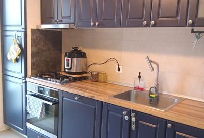 Apartament cu 3 camere decomandat în Exterior Vest - 8