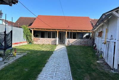 Bocsa Montana, Casa cu Teren si Garaj - 12