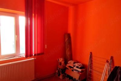 Garsonieră decomandată în Central - 2