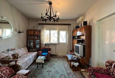 REA1023002 Apartament spatios Calea Grivitei de renovat - 2