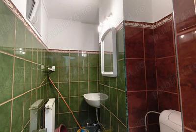 Spațiu comercial, de 32 mp, în Dacia - 3