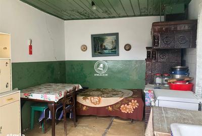 Casă cu 4 camere cu Teren 931 Mp în Movileni - 1