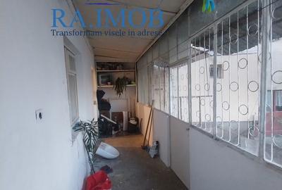 Apartament cu 3 camere decomandat în 9 Mai - 13