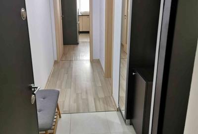 Apartament cu 2 camere decomandat, mobilat în Tractorul - 17