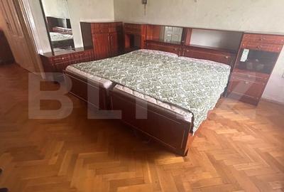 Casă cu 5 camere cu Teren 760 Mp în Soarelui