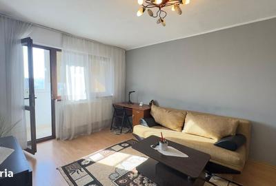 Apartament cu 2 camere decomandat în Casa de Cultură