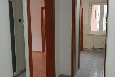 Apartament cu 2 camere semidecomandat în Astra - 4