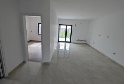 Casă cu 3 camere cu Teren 360 Mp în Bucovăț (Remetea Mare) - 1