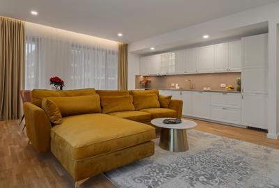 Apartament cu 3 camere, mobilat în Iancu Nicolae