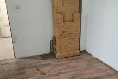 Apartament cu 2 camere decomandat în Traian - 2