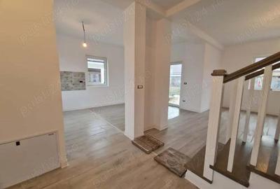 Casă cu 4 camere cu Teren 250 Mp în Bucovăț (Remetea Mare) - 15