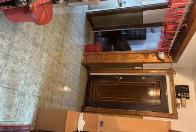 Apartament cu 4 camere decomandat în Central - 1