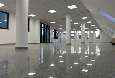 Spațiu comercial, 600 mp în Central