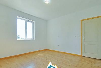 Casă cu 6 camere cu Teren 290 Mp în Sânleani - 5