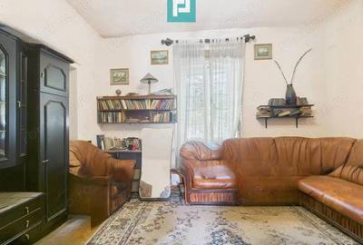 Locuin?a multifamiliala sau investi?ie - 2 corpuri - 6