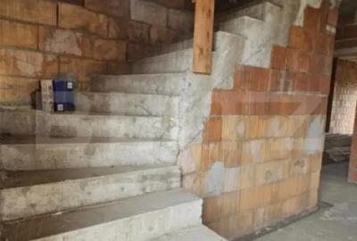 Casă cu 7 camere cu Teren 2703 Mp în Halmeu - 5