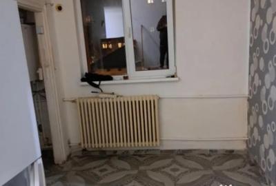 Apartament cu 3 camere decomandat în Rahova