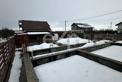 Casă individuală cu 2 camere cu Canalizare în Trivale - 9
