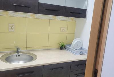 Garsonieră decomandată în Central - 7