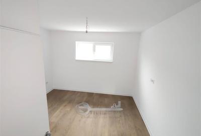 Apartament cu 3 camere decomandat în Galata - 5