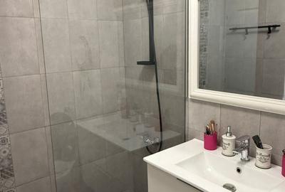 Apartament cu 3 camere decomandat în Lazaret - 7