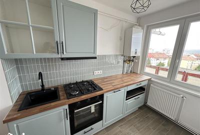 Apartament cu 3 camere decomandat în Sub Arini - 8