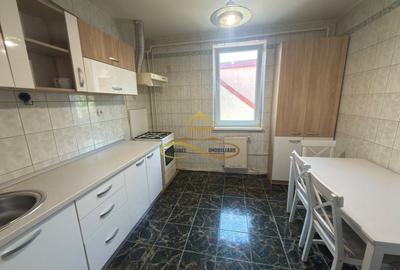 Apartament cu 3 camere decomandat, mobilat în 9 Mai - 7
