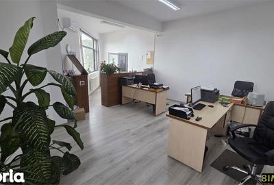 Spațiu comercial, de 529 mp, în Central - 11